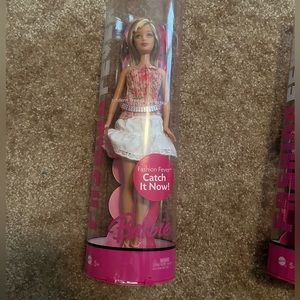 Barbie Mattel 2006 Fashion Fever Modern Trends Floral Ruffle NRFB #K9810